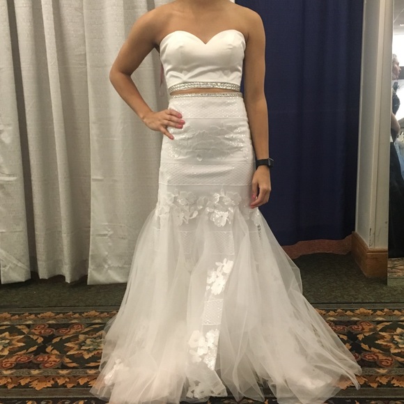 Prom dress - Picture 5 of 6